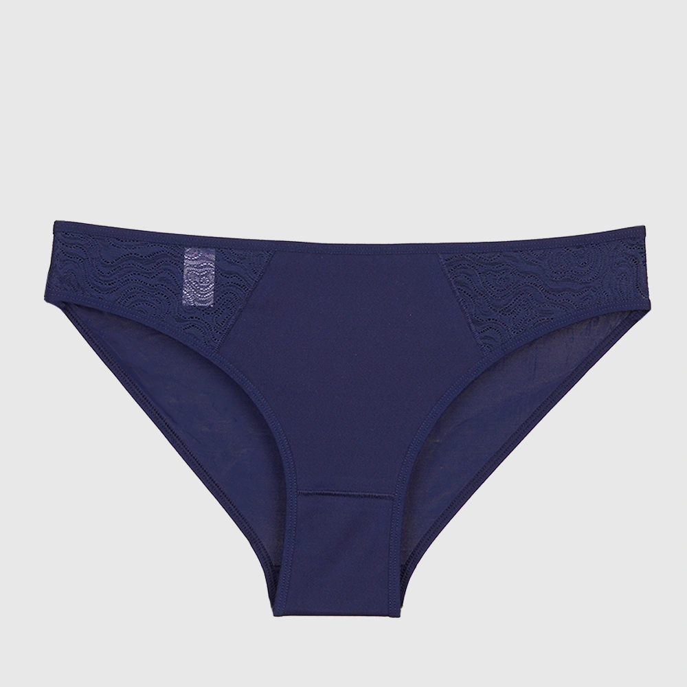 neev-shorts-code2428-3.webp شورت زنانه میکروفایبر و دانتل برند Zirak shop کد 2428 - تصویر 1